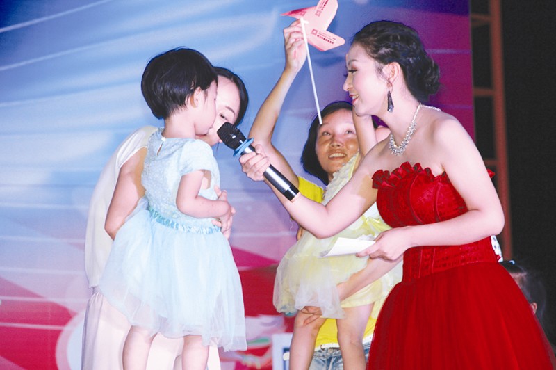 金星启明星幼儿园举行开园汇演