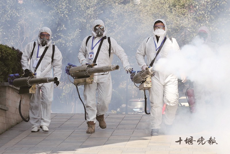 戴口罩,测体温,消毒成了抗疫期间最热的词汇.